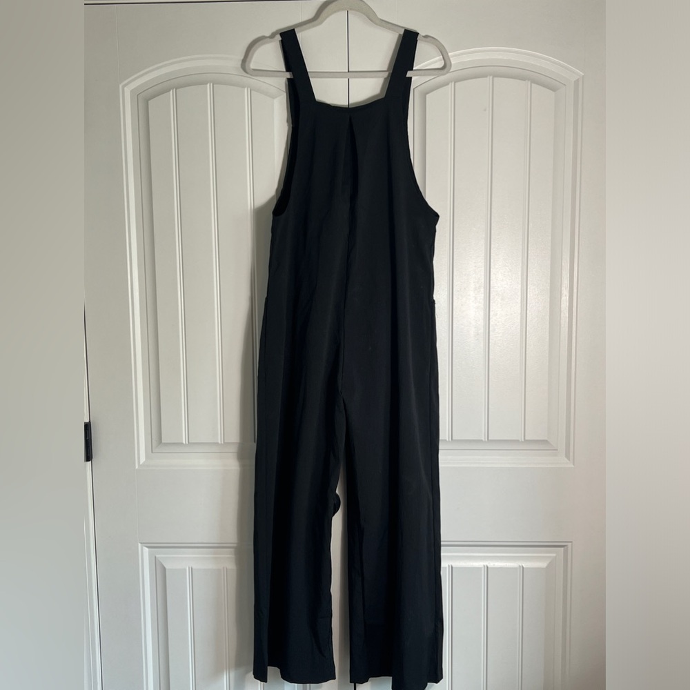 Black Wide Leg Jumpsuit - Woman’s Size Small